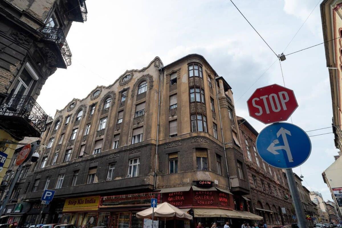 Central Luxy Design Apartment Budapest Bagian luar foto