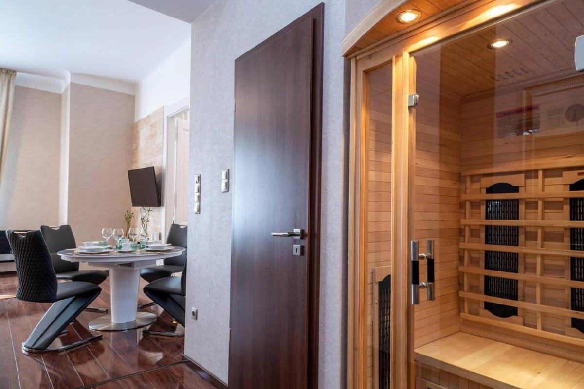 Central Luxy Design Apartment Budapest Bagian luar foto