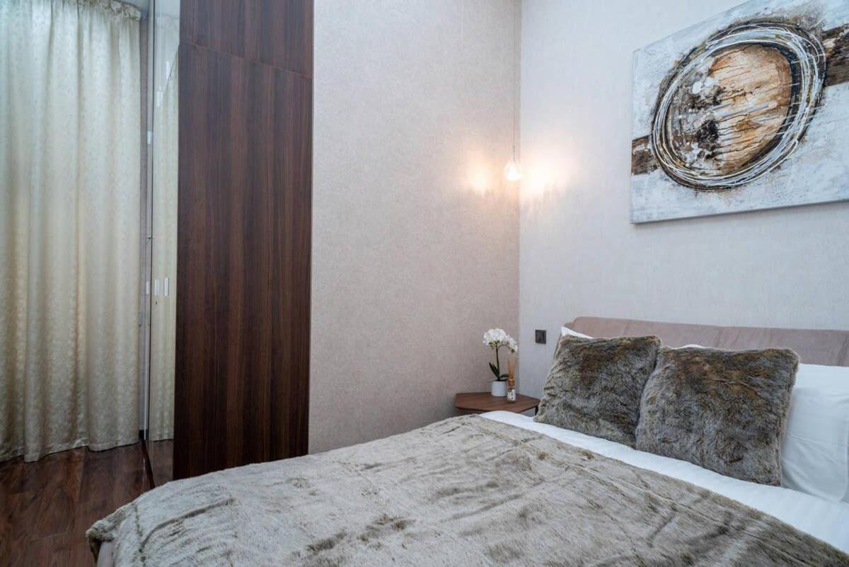 Central Luxy Design Apartment Budapest Bagian luar foto